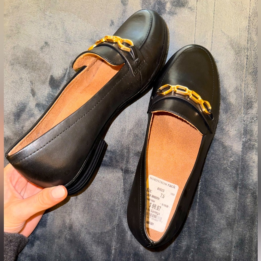 NWT Naturalizer Flats